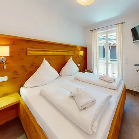 Maximilian Апартаменти *